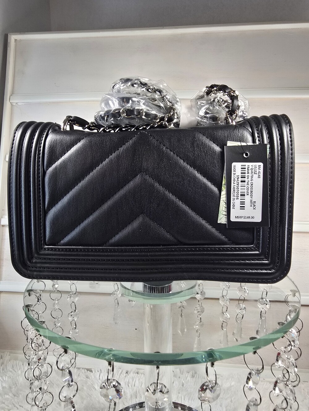 Badgley Mischka Black Quilted Shoulder Bag with White Logo Pouch - Picture 3 of 11